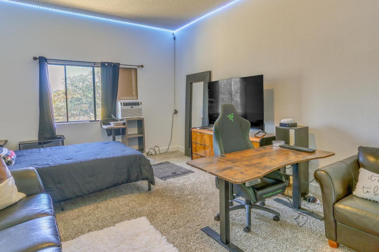 Pet-friendly Vacation With Deck!