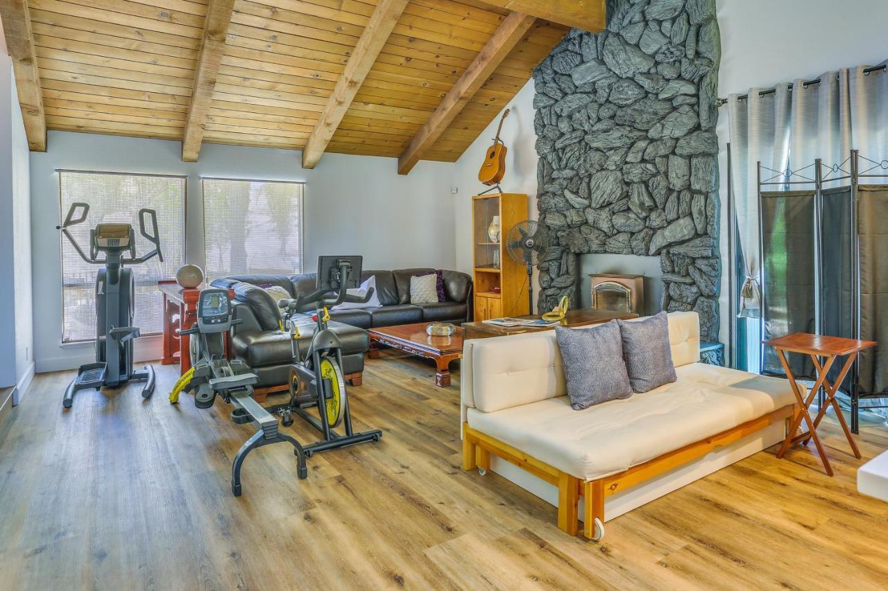 Ferienhaus Pet-friendly Vacation With Deck!